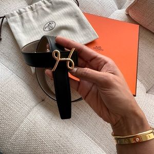 ✨ SOLD ✨ Hermes Reversible Belt 24mm (Black/Eutope) Size 70